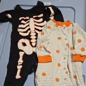 Halloween Onesies 💀🎃
